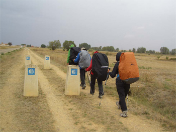 peregrinos caminando
