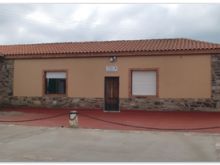 Albergue Bodegón de Ozaniego, Alija del Infantado