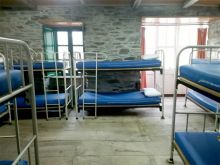 Albergue Aitzenea, Triacastela