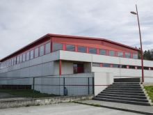 Acogida en el polideportivo de A Pobra do Brollón