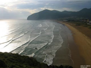 Playa de Berria, Camino del Norte