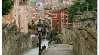 Bajando al casco histórico de Bilbao