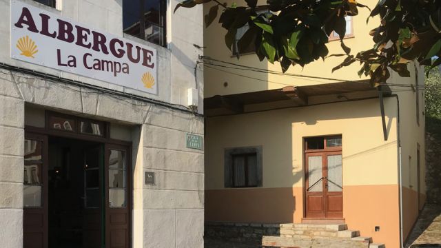 Albergue La Campa, Salas