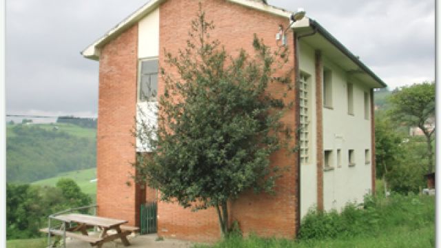 Albergue municipal de Borres