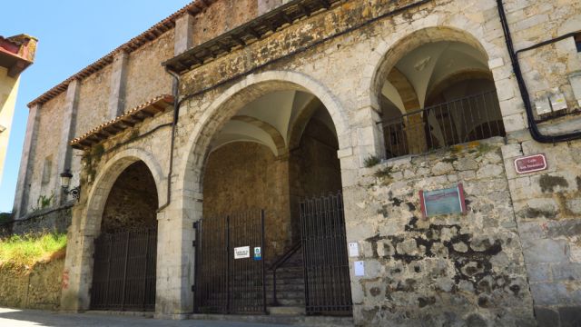 Albergue-Residencia Casa de la Trinidad, Laredo