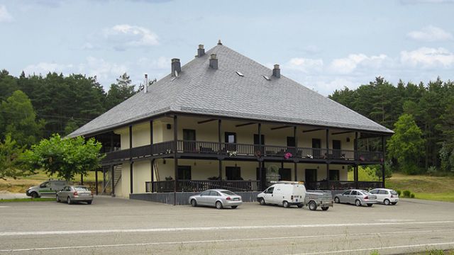 Albergue-Pensión O Piñeiral, A Fonsagrada