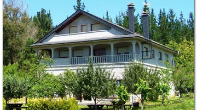 Albergue Camiño das Ocas, Os Penedos
