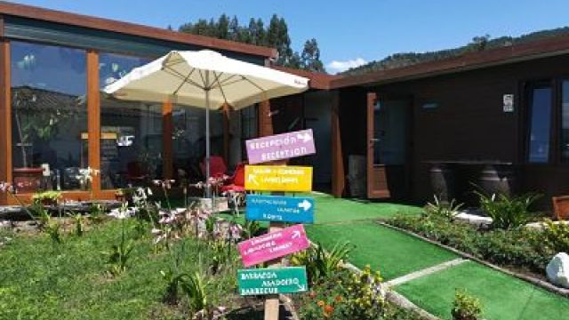 Albergue Cruces Inn, Cruces