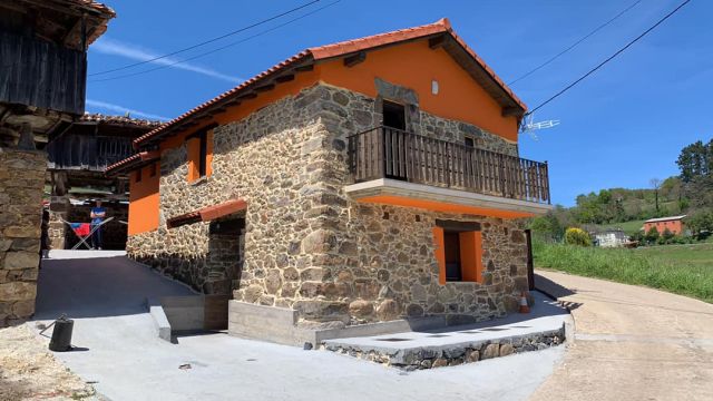 Albergue La Montera, Borres