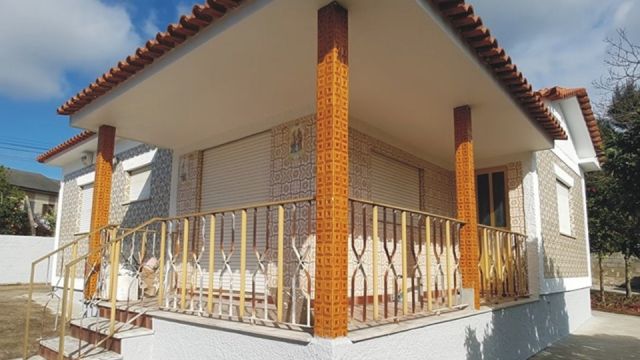 Albergue Casa Católico, Outeirinho (Branca)