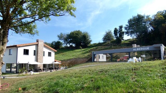 Albergue Casa Sueño, Salas