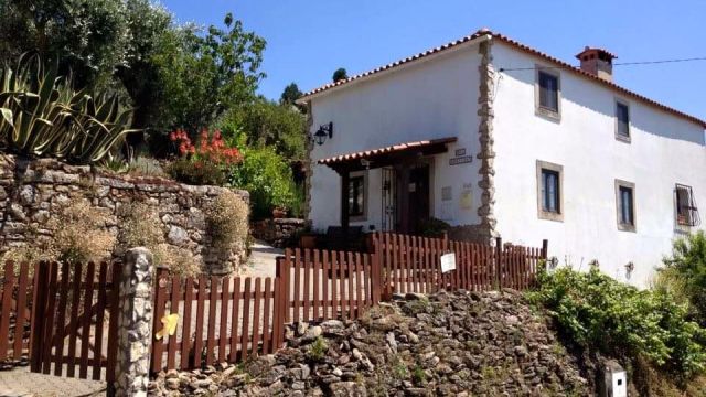 Heart Way Pilgrim House, Vila Verde (Areias)