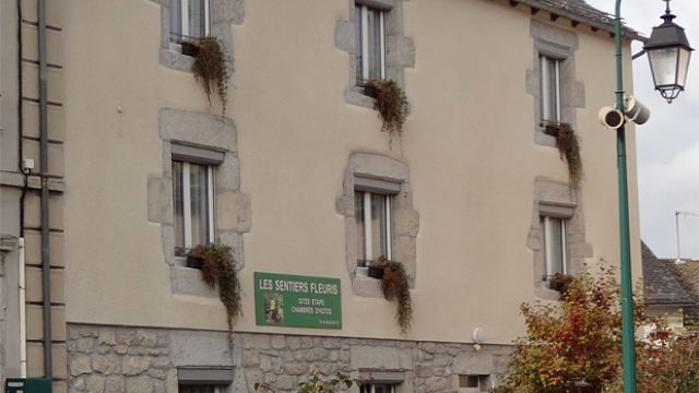 Gîte d'étape Les Sentiers Fleuris, Aumont-Aubrac