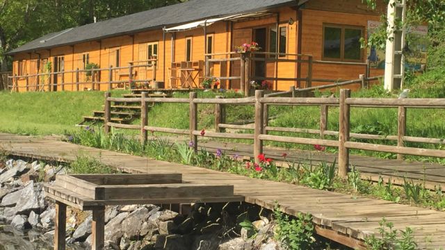 Albergue Casa del Pescador, Ambasmestas