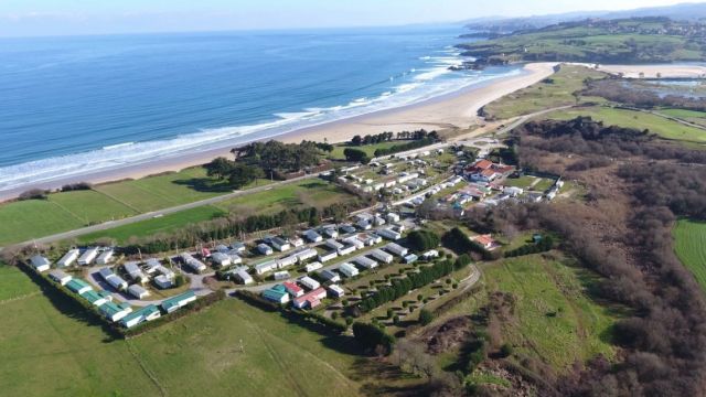 Camping Oyambre Beach