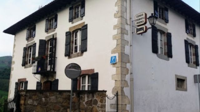 Casa Rural Etxezuria, Valcarlos