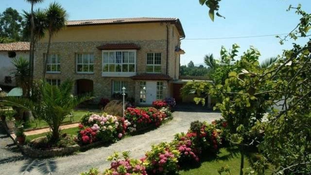 Pensión Toranda, Niembro