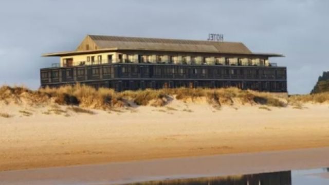 Hotel Juan de la Cosa, Berria
