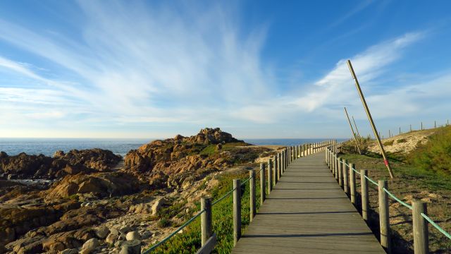 Pasarelas de madera en Praia Azul, Leça da Palmeira