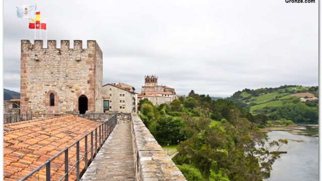 El castillo de San Vicente de la Barquera