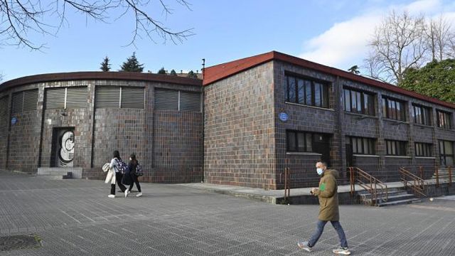 Depósito de aguas que será reconvertido en albergue (Foto: Oskar González, Diario Deia)