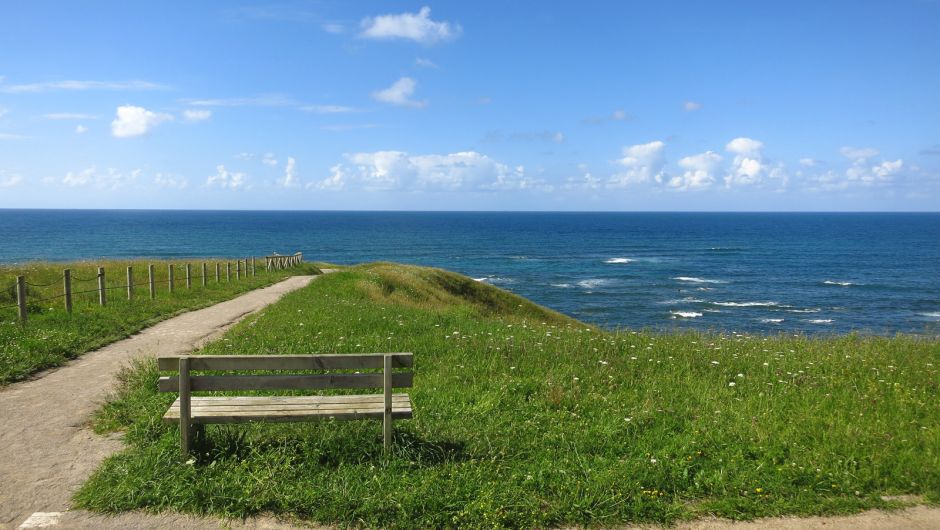 Panorámica sobre el océano en Comillas