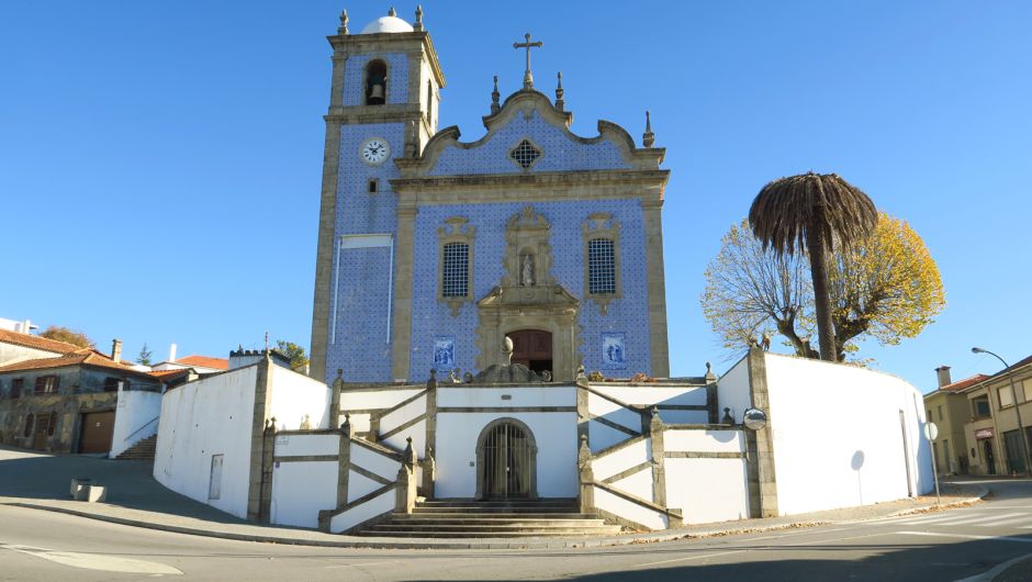 Iglesia barroca en Arrifana