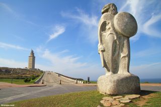Estatua de Breogán y Torre de Hércules, A Coruña