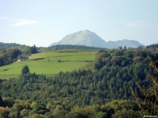 Pic du Midi de Bigorre desde Uzer, con zoom