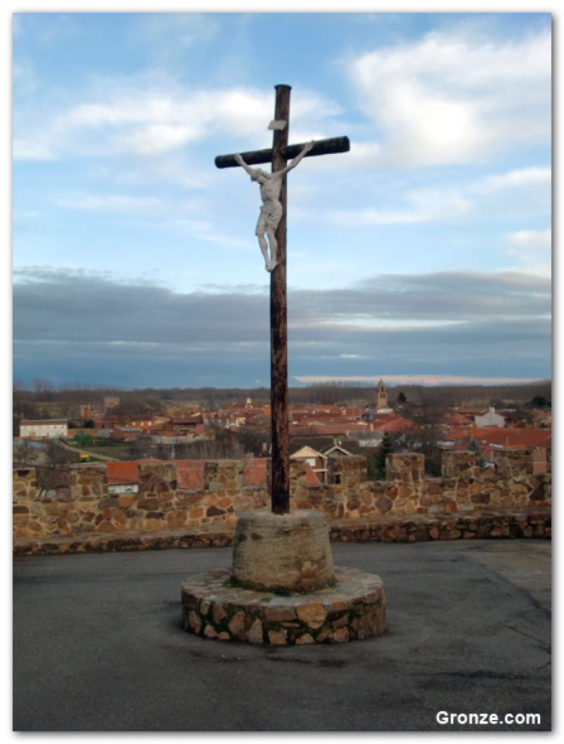 Cristo en la plaza de San Esteban, Alija del Infantado