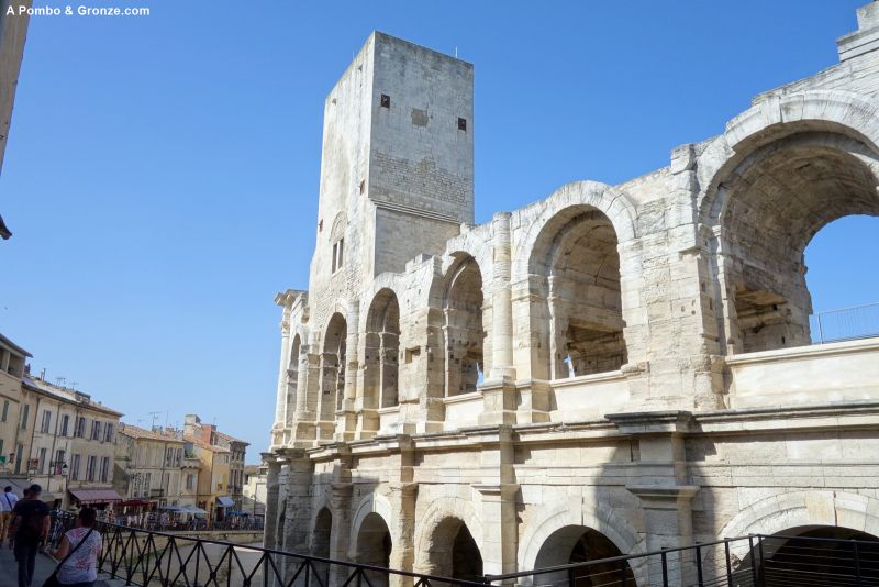 Anfiteatro romano de Arles Anfiteatro romano de Arles