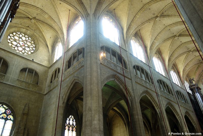Interior de la catedral de Auch Interior de la catedral de Auch