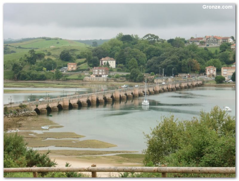 Puente de La Maza, San Vicente de la Barquera Puente de La Maza, San Vicente de la Barquera