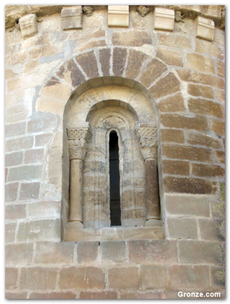 Detalles de la iglesia de Santa María la Blanca, Berbegal