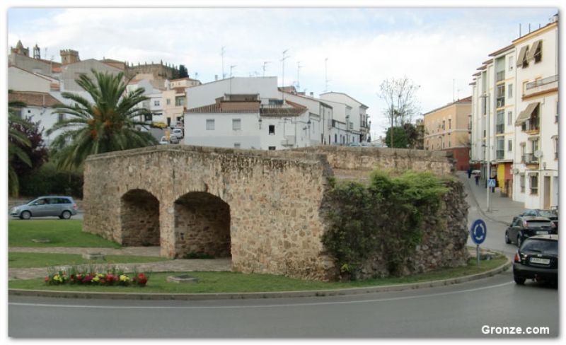 Puente de San Francisco, Cáceres Puente de San Francisco, Cáceres