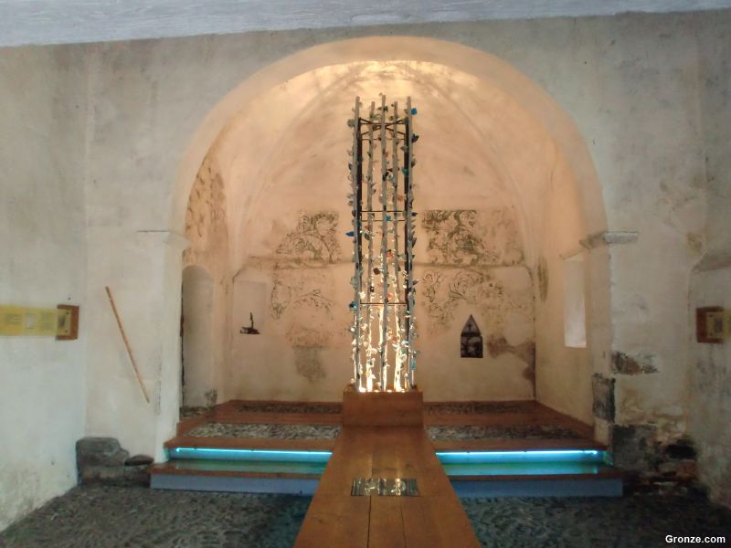 Altar de la capilla de Borce Altar de la capilla de Borce