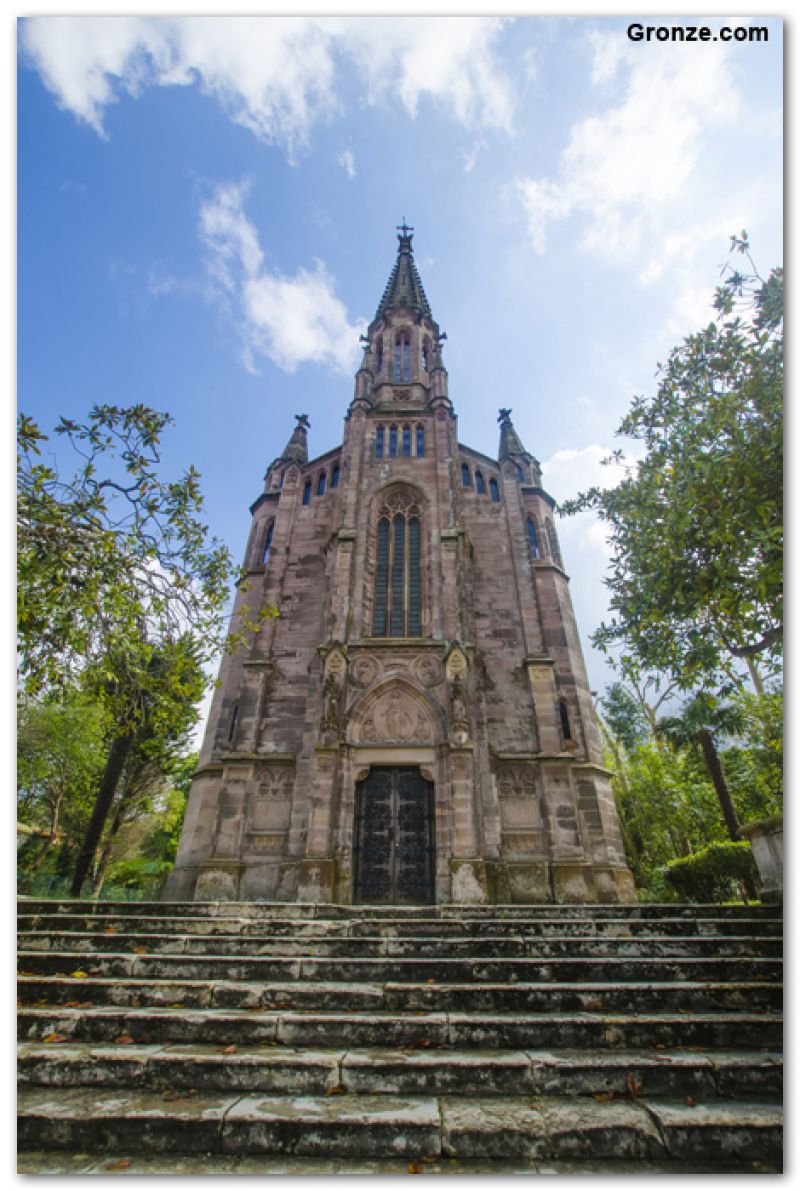 Capilla-Panteón de los Marqueses de Comillas Capilla-Panteón de los Marqueses de Comillas