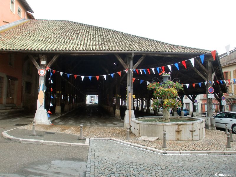 El mercado (la halle) de La Côte-Saint-André