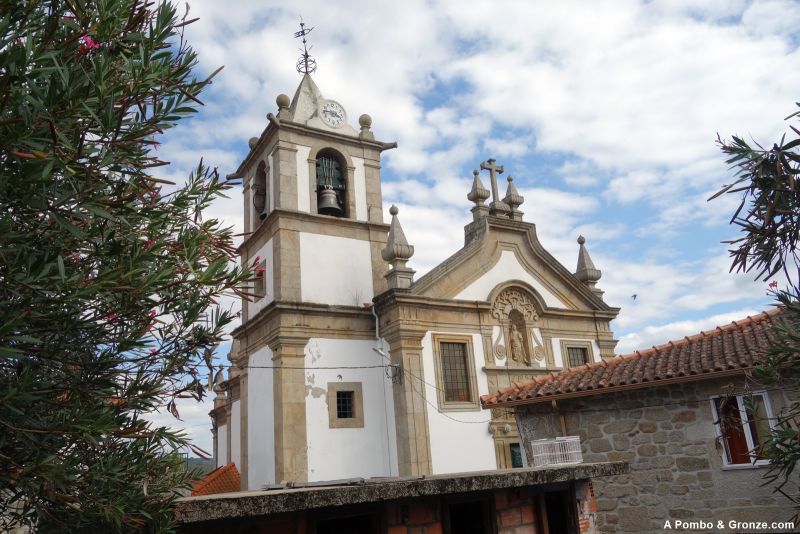 Iglesia de Santa Eulália, Assento (Cumieira)