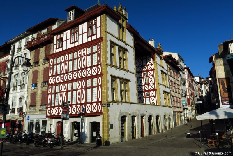 Edificio en el centro histórico de Bayonne