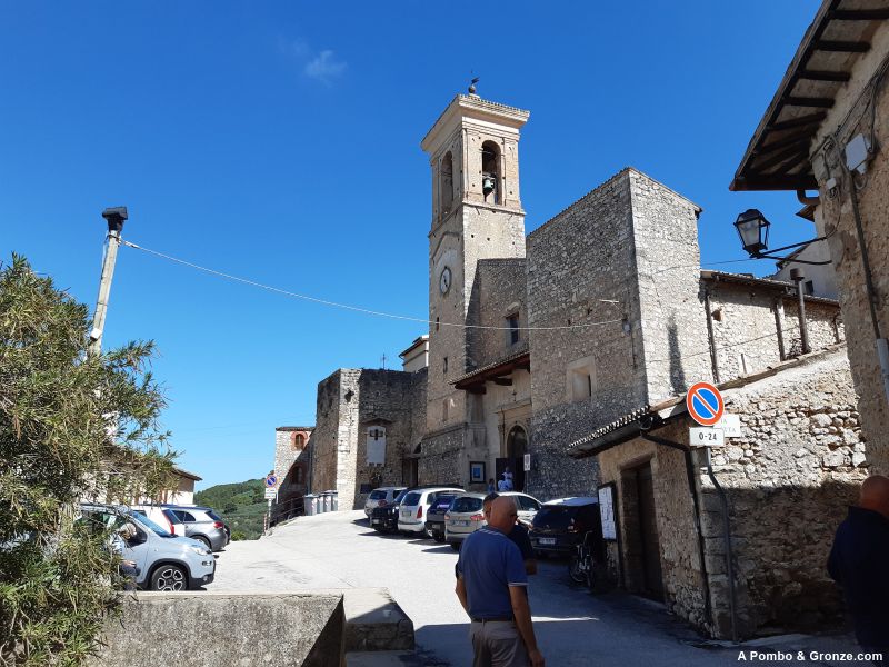 Iglesia de San Michele Arcangelo, Eggi