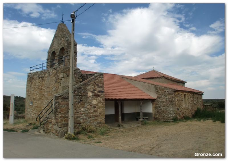 Iglesia de Villar de Farfón
