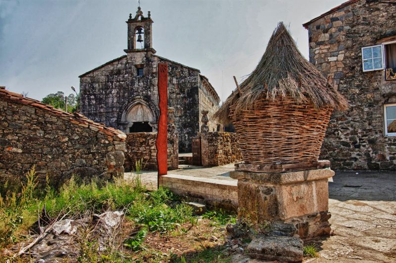 Cabazo e iglesia de Leboreiro, Camino Francés