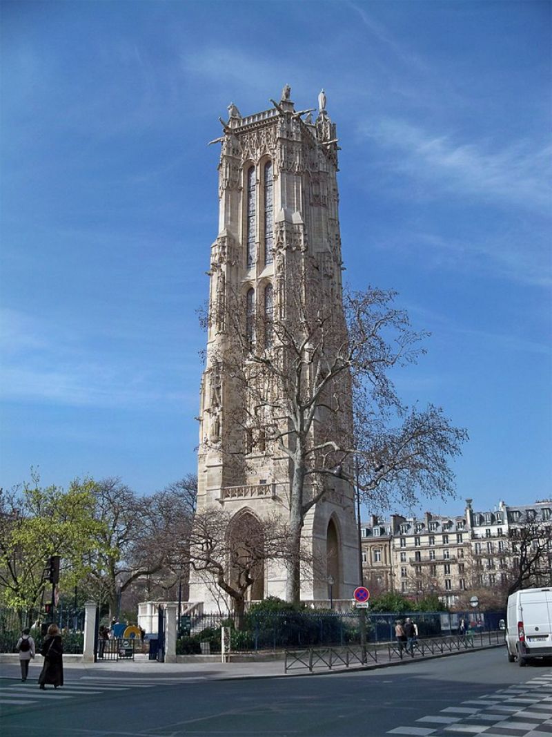 La Torre de Santiago, París