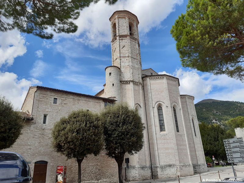 Iglesia de San Francesco, Gubbio Iglesia de San Francesco, Gubbio