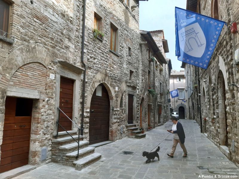 Via del Capitano del Popolo, Gubbio Via del Capitano del Popolo, Gubbio