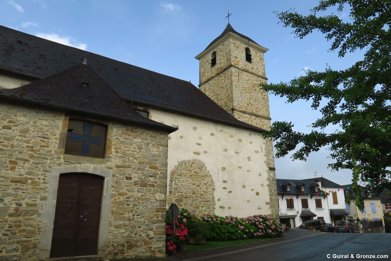 Iglesia de Moumour