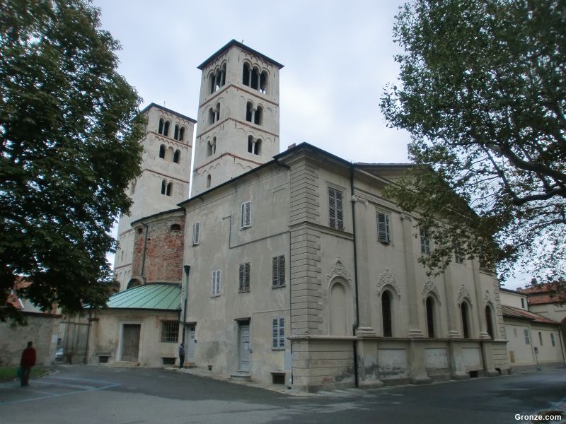 Duomo di Ivrea Duomo di Ivrea