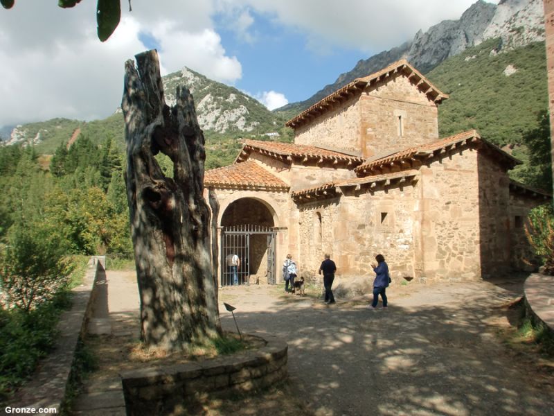 Iglesia prerrománica de Santa María de Lebeña