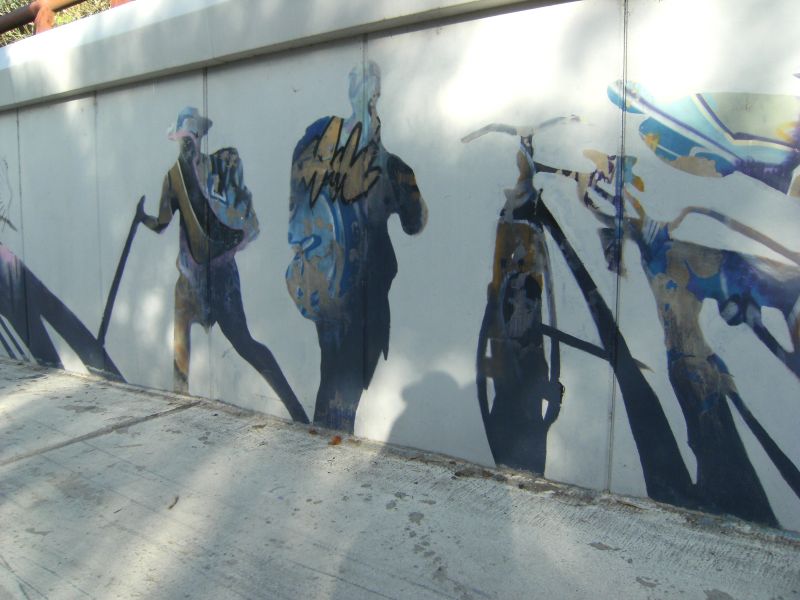 Murales a la salida de Logroño